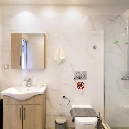 Fedra Luxury Apartament *